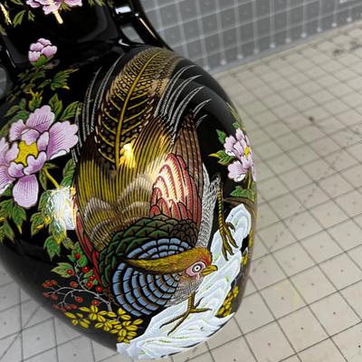 ASIAN Vase Black with Golden Pheasant 