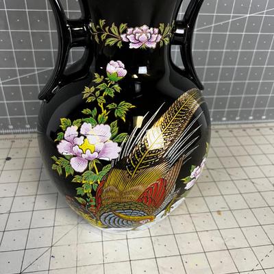 ASIAN Vase Black with Golden Pheasant 
