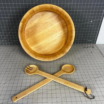 Blonde WOOD Salad Bowl with Utensils