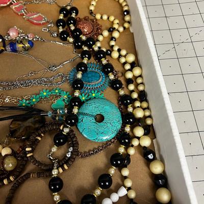 Necklace Lot 
