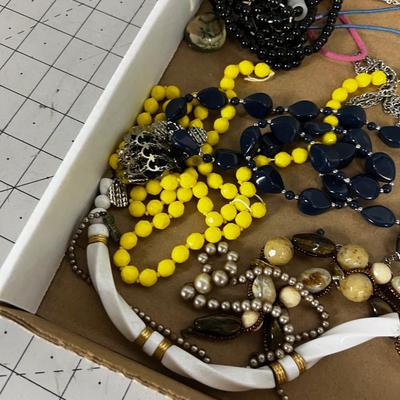 Necklace Lot 