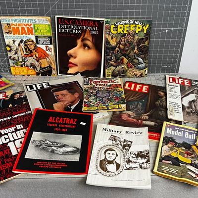 VINTAGE OLD Magazines & Comics