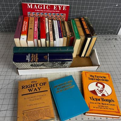 TRAY of Books 