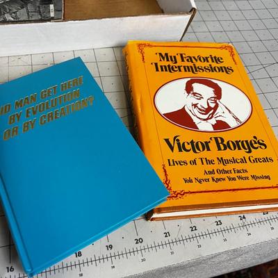 TRAY of Books 