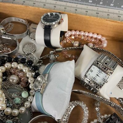 Jewels: Watches and Such MOSTLY NEW 