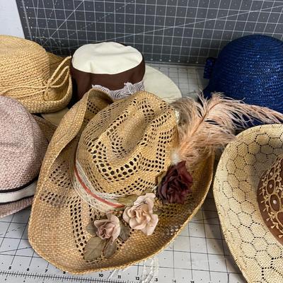 Grouping of Vintage Straw Ladies Hats