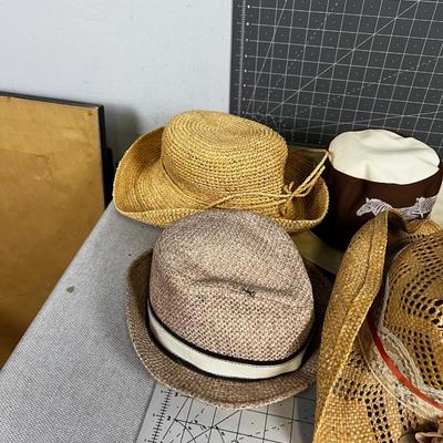 Grouping of Vintage Straw Ladies Hats