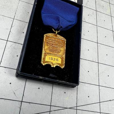 Metal from 1936 Awarded by the Kansas City Board of Trade GRAIN Judging Contest