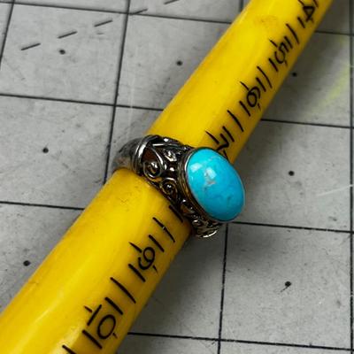 Turquoise Oval Silver Ring