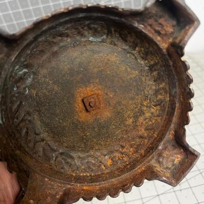 Antique oil Lamp, Glass Painted Cabin   