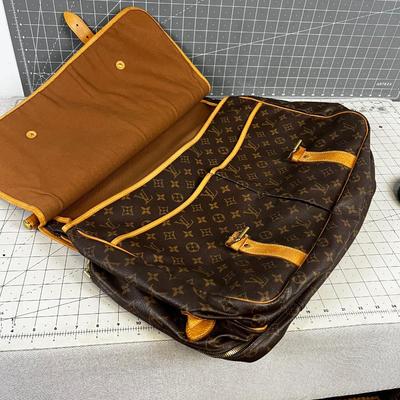 VINTAGE Authentic Louis Vuitton Travel Bag 