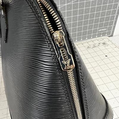 Louis Vuitton Black Alma Leather Purse, RIPPLE 