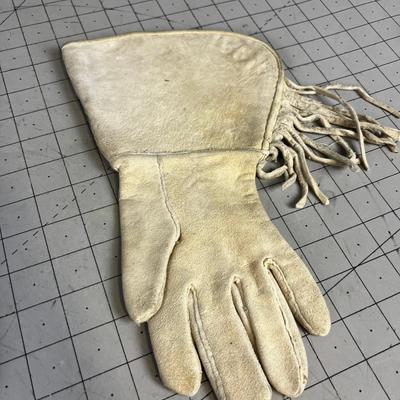 Vintage 1950's Gauntlet Gloves Western Native American Ladies 