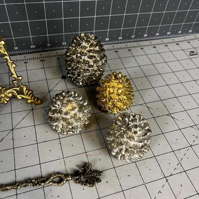 Decorative Brass Pieces 