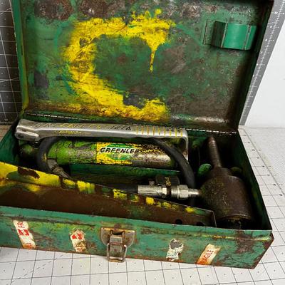 Green Lee  767A  KNOCK OUT  SET in metal Box 
