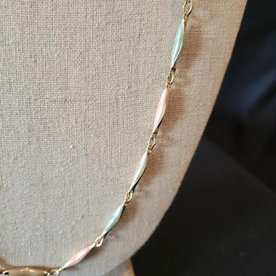 Pearl Necklaces, Bracelets, and Earrings (PB2-DW)