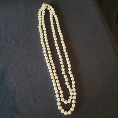 Pearl Necklaces, Bracelets, and Earrings (PB2-DW)