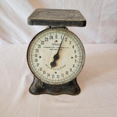 Antique American Cutlery Co. Scale (D-DW)