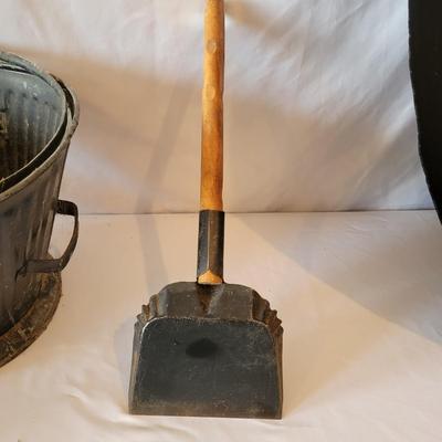 Reeves Coal Bucket, Straw Broom, and More (D-DW)