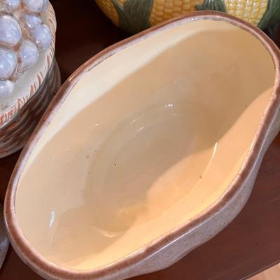 Lot 4 Vintage Ceramic Canisters