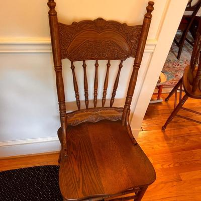 Set of 6 Antique Pressback Spindle Oak Chairs