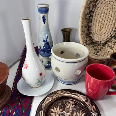 Decor and collectibles Delf orchid pot