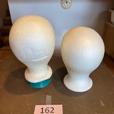 Pair of wig forms