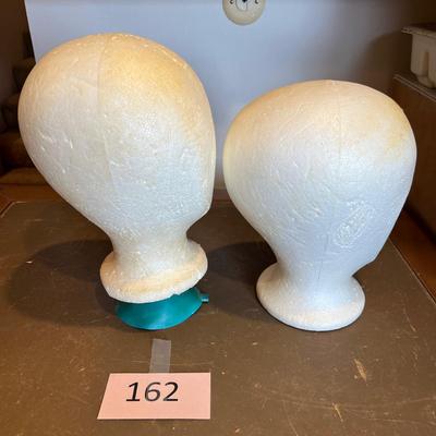 Pair of wig forms