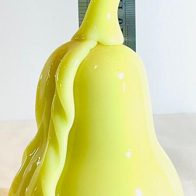 Uranium glass paper weight
