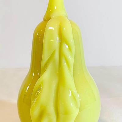 Uranium glass paper weight