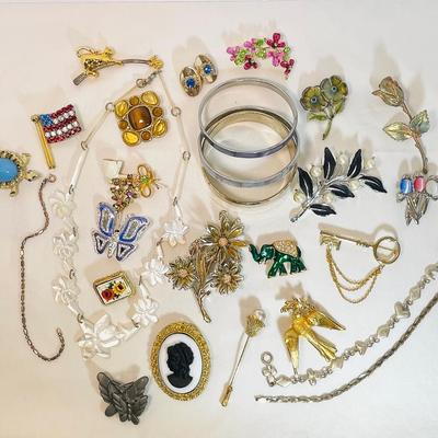 Jewelry lot