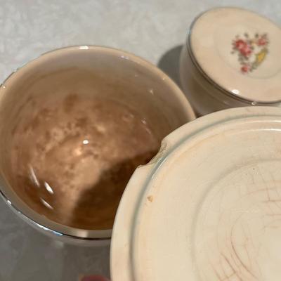 Two floral bowls with lids Universal Cambridge