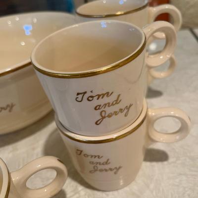 Tom & Jerry Eggnog serving set