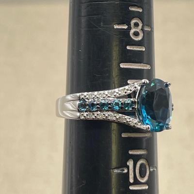 Oval Cut Gem in Sterling (B3-SS)