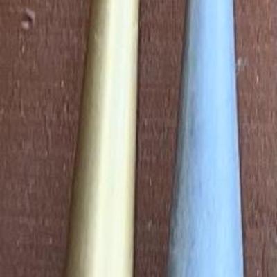 Metal baseball bats