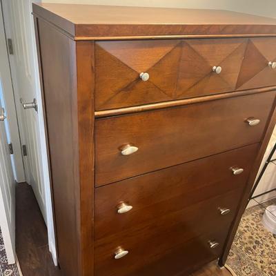 Five Drawer Chest of Drawers (M-MG)
