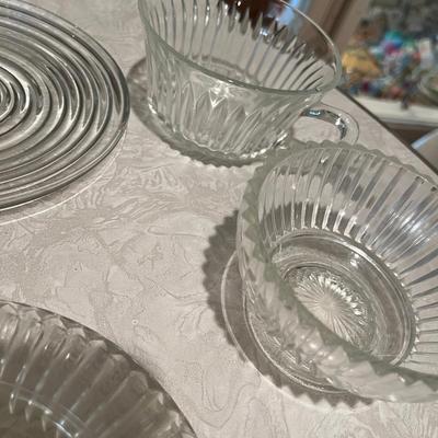 Manhattan depression glass plates
