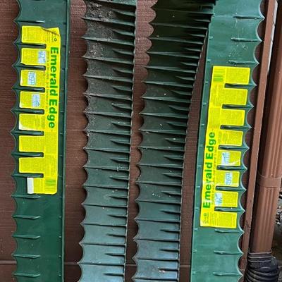 Emerald edge garden liners