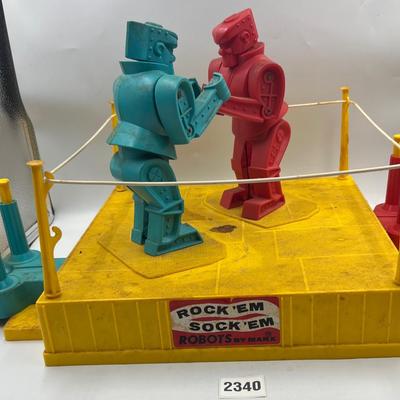 Rock â€˜em sock â€˜em