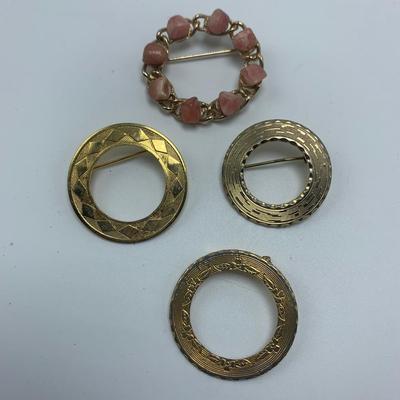 Fun Variety of Pins, Beaded Necklaces, and Bracelets (B3-KW)