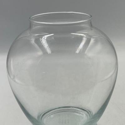 Glass vase