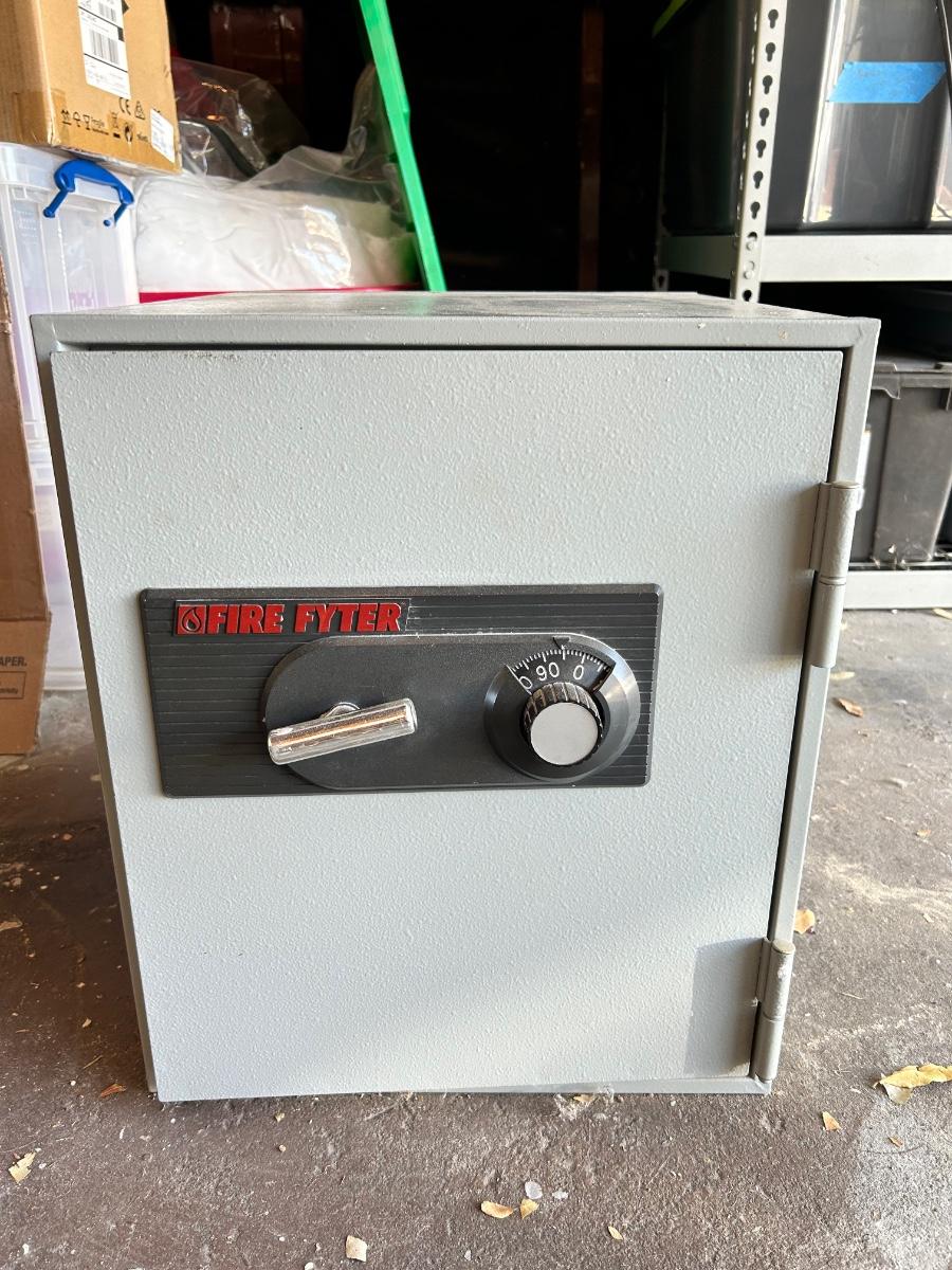 Fire Fyter Metal Combination Lock Safe **PICK UP GARDEN GROVE
