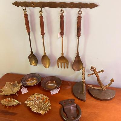 Mixed Vintage Decorative Brass Lot - Book Ends, Door Knocker, Utensils, Bowls