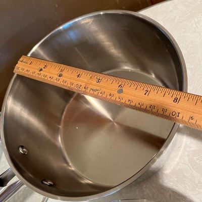 Set of 3 stainless steel sauce pans