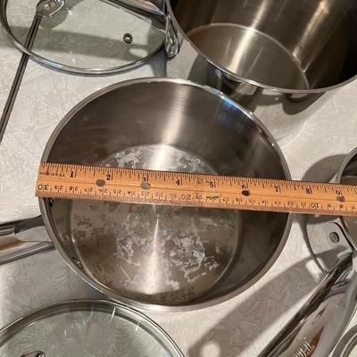 Set of 3 stainless steel sauce pans