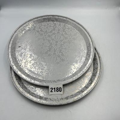 Metal cookie trays