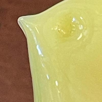 Uranium glass bird