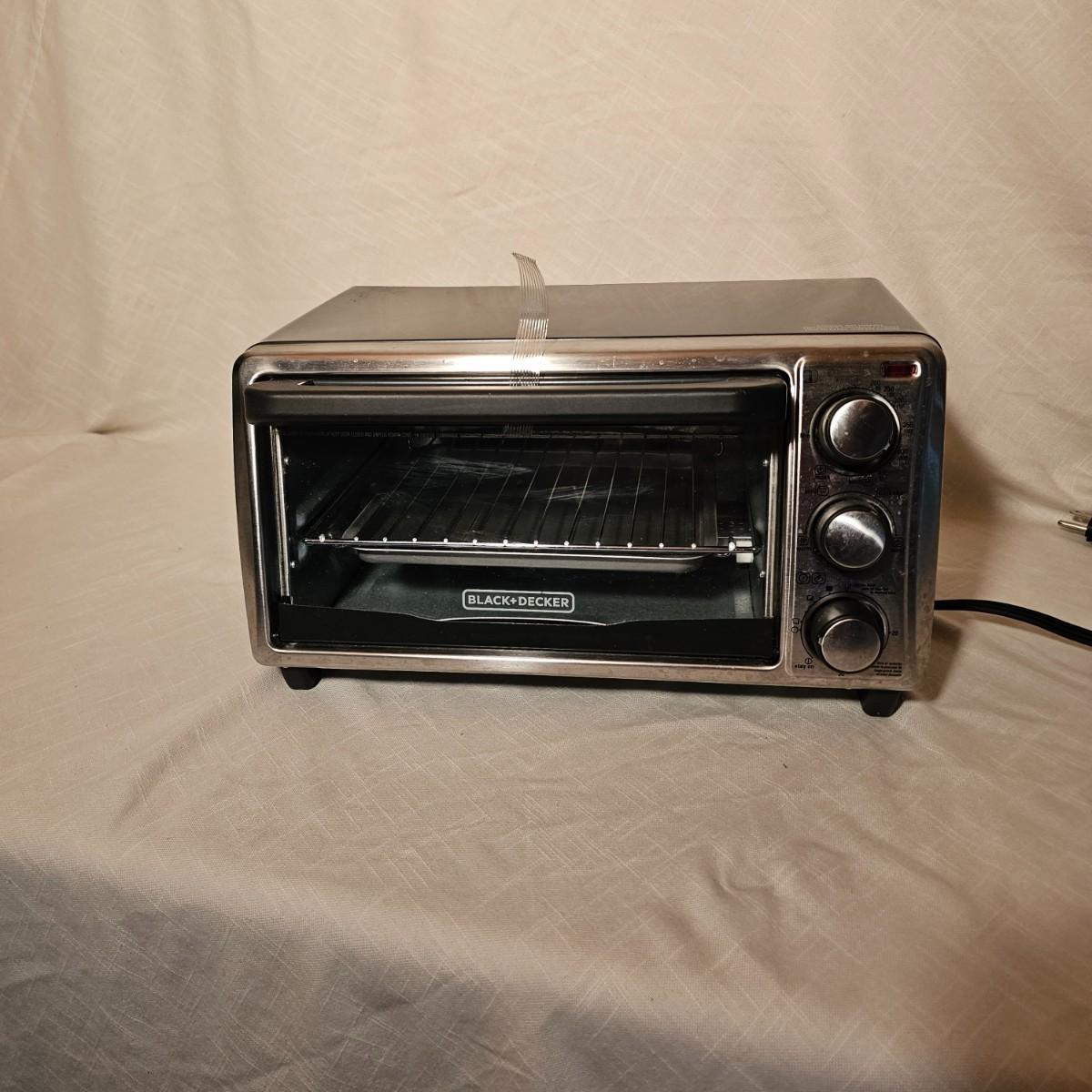Black & Decker Convection Toaster Oven (SJS)