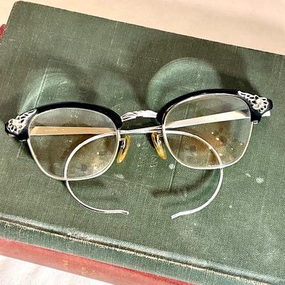 Vintage 12K gold filled cat eye eyeglasses