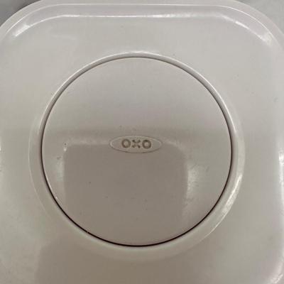 Food Storage Containers Including Pyrex, Snapware and More (K-KL)